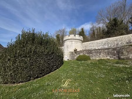 propriété 16 pièces 523 m²