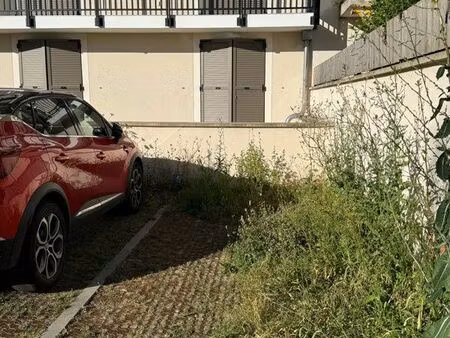 location place de parking