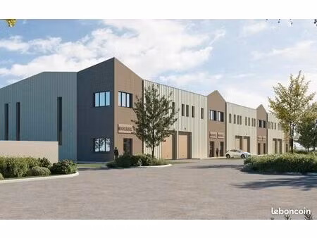 local 352 m² ennery