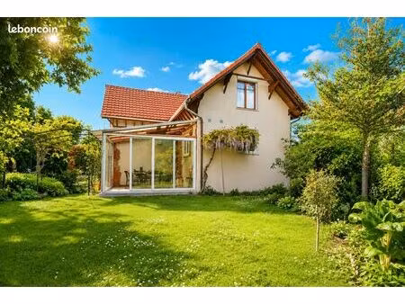maison 5 pièces 93 m²