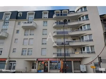 parking/box 1 pièce 17 m²
