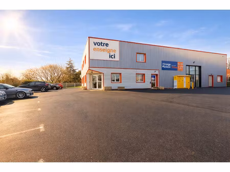 location bureaux et commerces à bouguenais (44340) : à louer / 200m² bouguenais