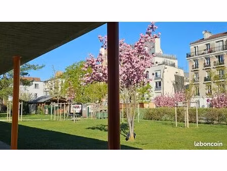 studio 1 pièce 27 m²