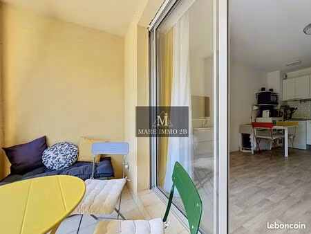 studio avec terrasse et parking