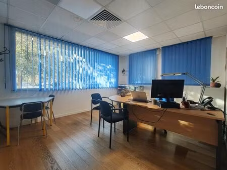 bureaux 1039 m² bastia