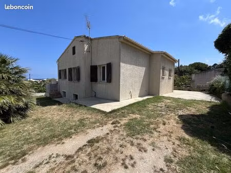 villa 4 pièces 120 m²