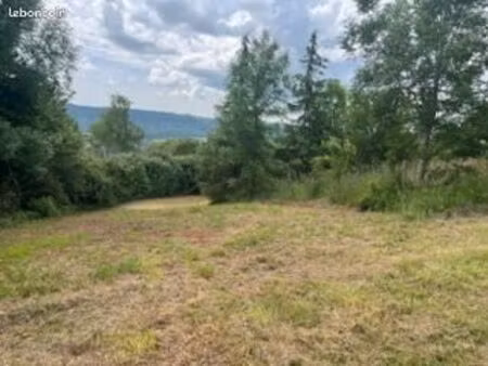 terrain à bâtir de 1400 m² à pruines