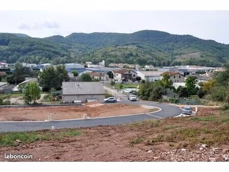 terrain à bâtir de 760 m² à saint-affrique