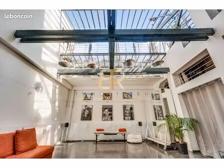 loft/atelier/surface 4 pièces 190 m²