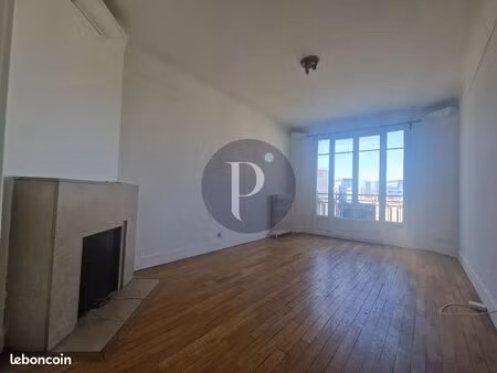 studio 2 pièces 28 m²