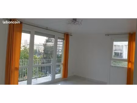 créteil - appartement 2 pièces de 53.6 m2
