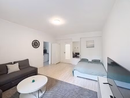 studio à louer à boulevard général wahis 22-24 schaerbeek (vbe37081)