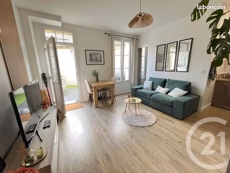 studio 1 pièce 35 m²