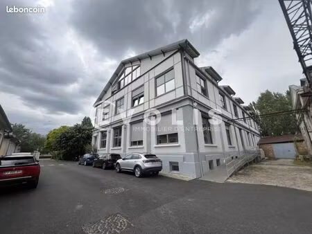bureau 500 m²