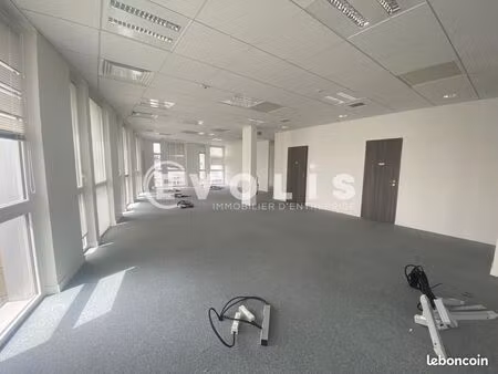 bureaux 252 m²