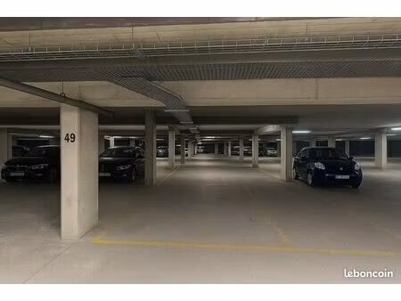 parking 15 m² pontoise