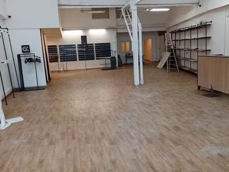 local d'activité 220m² gentilly (94250)