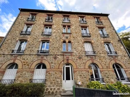 appartement rénové à 10 min à pied de la gare d'enghien