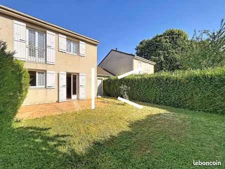 propriété 5 pièces 90 m²