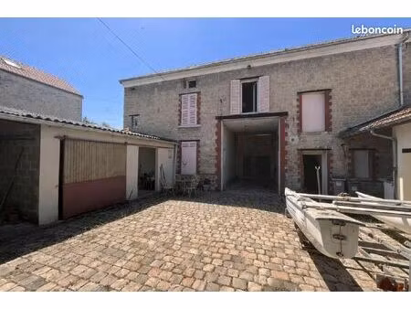 ferme 100 m² taverny