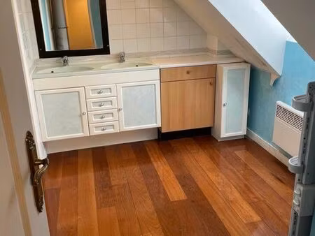 bel appartement 2 chambres avec terrasse