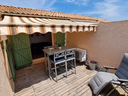 t2 vue mer terrasse et parking