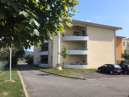 appartement t3 avec balcon