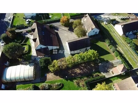 ensemble immobilier d'exception ideal pour activité