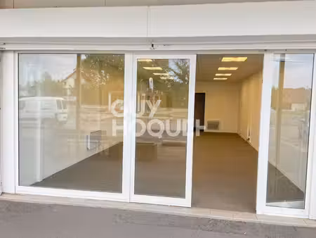 murs commerciaux occupés 70 m² ? idéal investisseur ? zone commerciale saussay (28260) pro