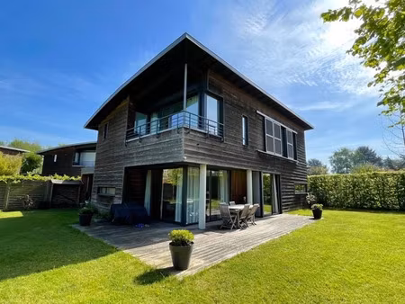 location maison 5 pièces 147 m² à marcq-en-baroeul (59700)  3 400 €