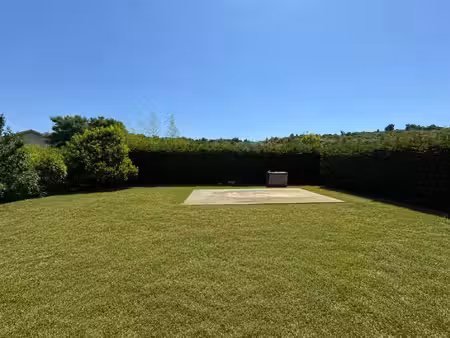 terrain plat proche centre