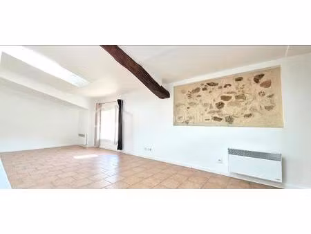 appartement de 57 89 m² à belgentier