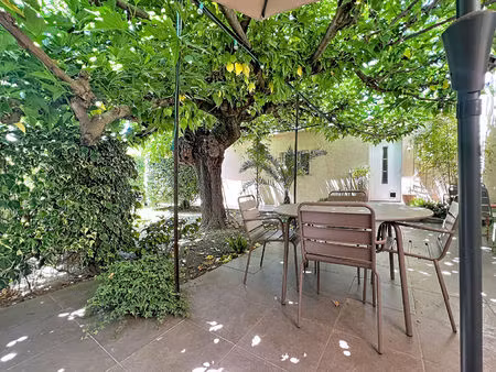 maison avignon 7 pièce(s) 160 m2  4 chambres  studio indépendant  très bon état  jardin