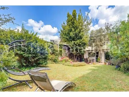 à deux pas de paris  maison généreuse pensée pour bien vivre
