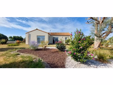 maison à vendre nalliers 5 pièce(s) 121m2 239 100€