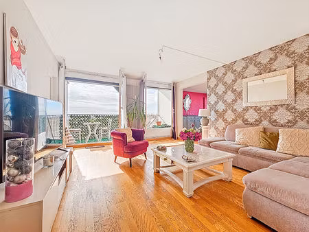 spacieux appartement t5 avec vue sur parc