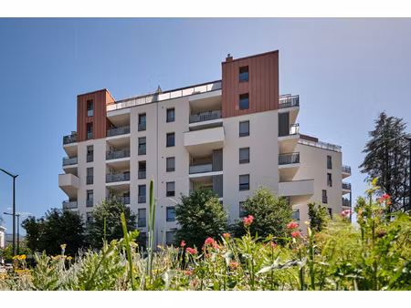 t4 dernier etage annecy