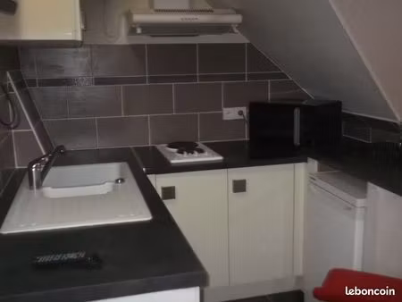 location studio meublé 20 m2 pour étudiant(e)