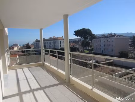 appartement t2 avec belle terrasse