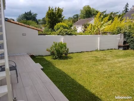 rez de chaussée de maison avec jardin   à louer