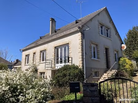 maison 196 m² andouillé