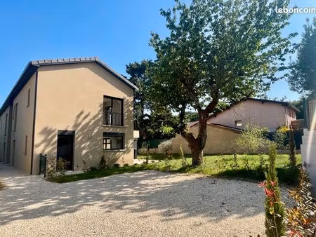 superbe maison neuve au coeur de francheville le haut