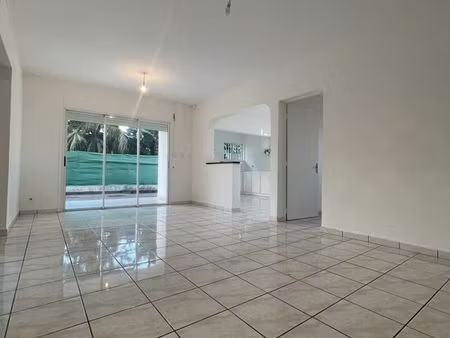 appt f4 100m2