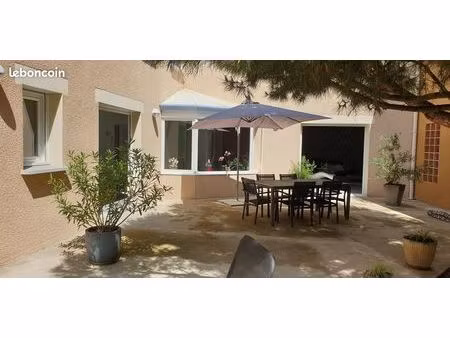 loft / maison de caractère de 170 m² avec cour intérieure