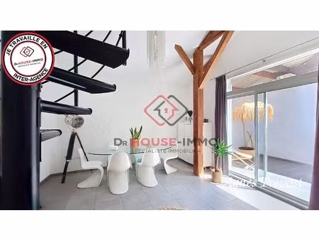 à vendre à st-didier-au-mont-d'or (69370) bien d'exception environ 120 m² - ferme rénovée.