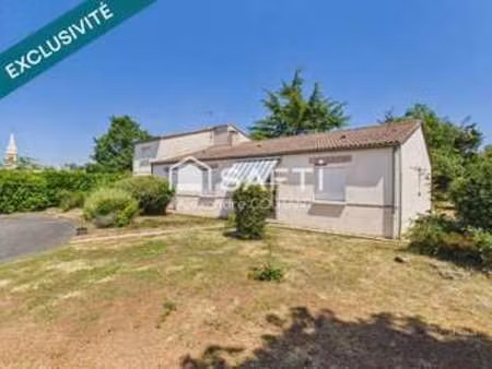 vente maison à essarts-en-bocage (85140) : à vendre / 150m² essarts-en-bocage