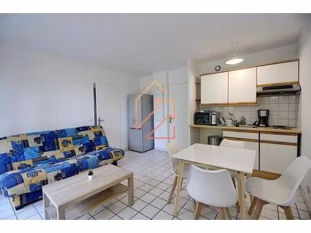 appartement deux pièces avec jardin + parking