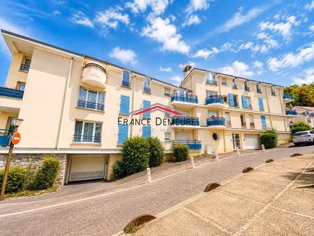 appartement 3 pieces avec cave et 2 places de parking en sous-so