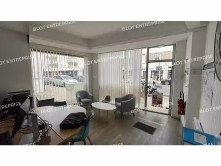 vente commerce la baule escoublac 44500 100m²
