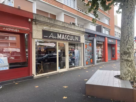 local rue henry chéron lisieux.
